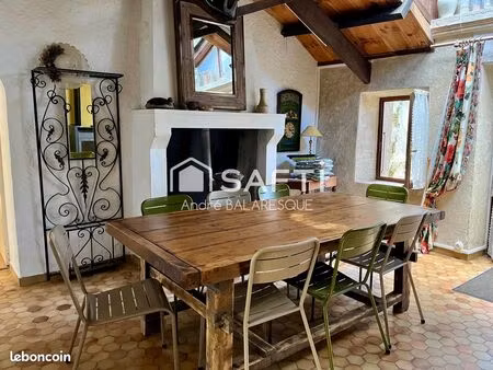 propriété 8 pièces 177 m²