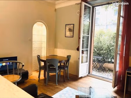 grand t2 meublé de 36m2 + 4m² de terrasse