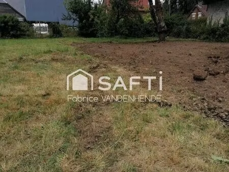 terrain 697 m² brunehamel
