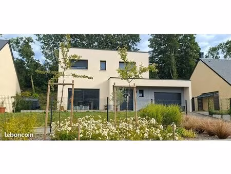 maison unique et lumineuse