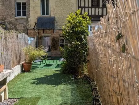 maison en bord de seine