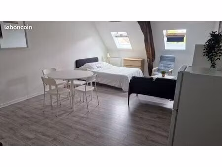 studio meublé