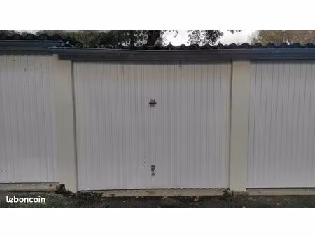 location garage secteur le ter