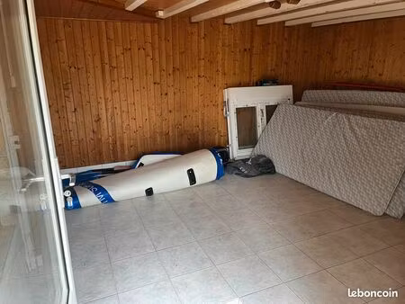cave/espace de stockage