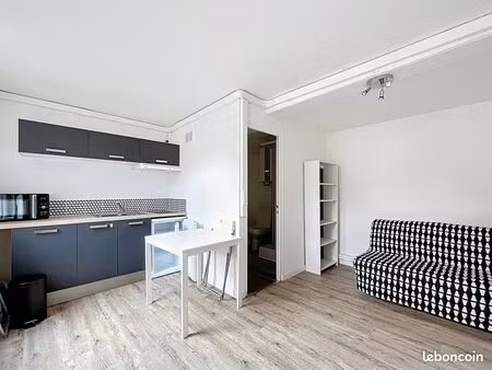 appartement 1 pièce 17 m²