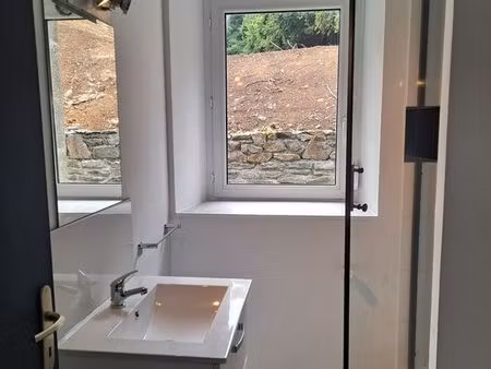 apparemment t2 duplex résidence sécurisé