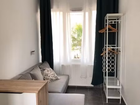 studio meublé indépendant lumineux et accès jardin
