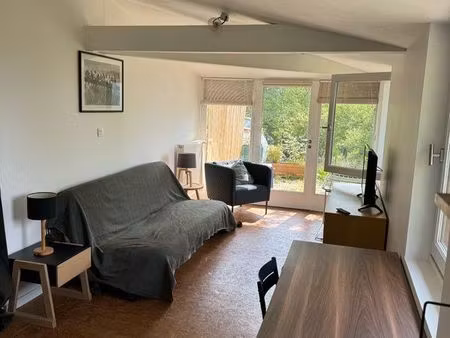 loue studio meublé avec jardin à limonest