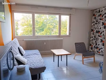 studio meublé 28m2 - avenue de strasbourg - proche hôpital legouest