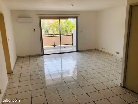 t2 st gilles centre