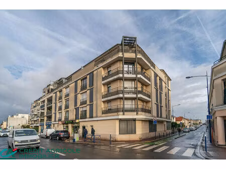appartement 3 pièces vendue loué à drancy avec une place de parking à 170 000€