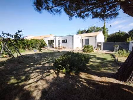 location maison meublé aux sables-d'olonne (85100) : à louer meublé / 100m² les sables-d'o