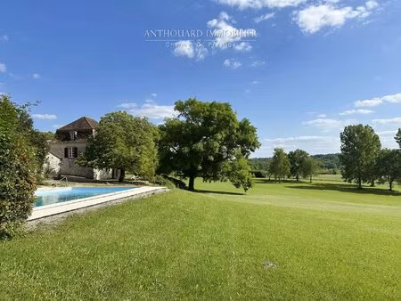 charmante gentilhommière  piscine
