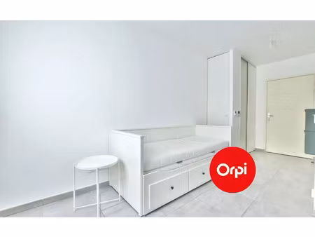 location appartement  m² t-1 à lyon 3  695 €