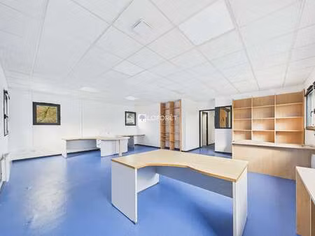 vente bureaux et commerces à quimper (29000) : à vendre / 160m² quimper