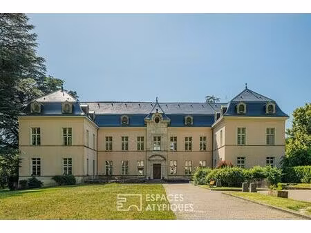 appartement lumineux en duplex au château du muret