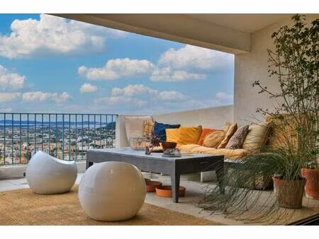 maison de charme avec terrasse et vue mer