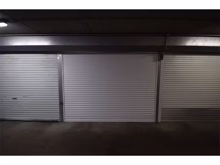 garagebox met automatische poort