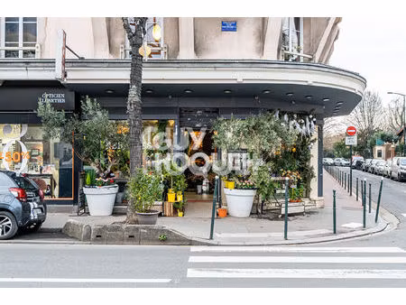 murs de boutique asnières sur seine