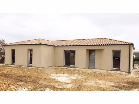 vente maison 4 pièces 90 m² capian (33550)