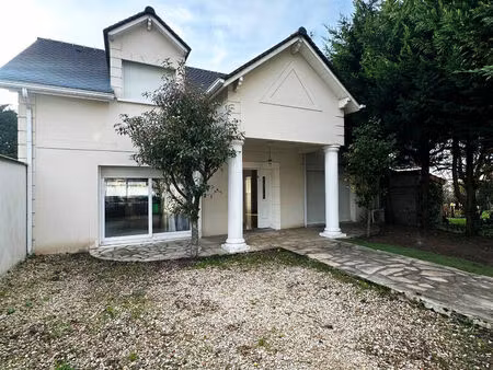vente maison 6 pièces  128.50m²  les pavillons