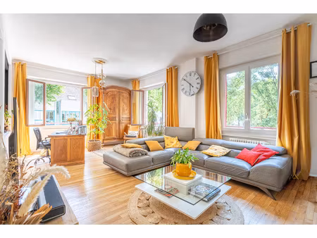 annecy centre - superbe appartement 5 pièces de 140 m2