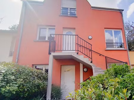 location appartement 5 pièces 125 m² à chaville (92370)  2 065 €