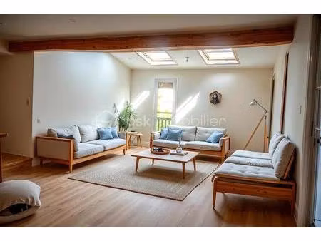 revel centre : t4 duplex avec 3 chambres  espace et calme  balcon