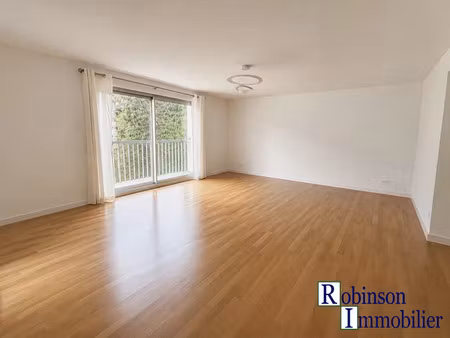 location appartement 4 pièces 105 m² à le plessis-robinson (92350)  2 032 €