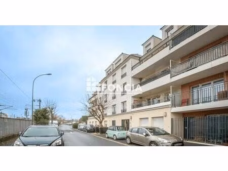 saint leu la foret - f5 au pied de la gare