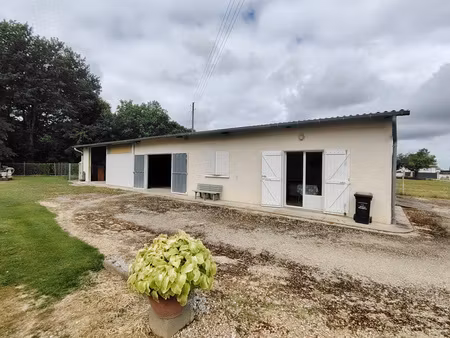 hangar à vendre avec dépendances – villematier