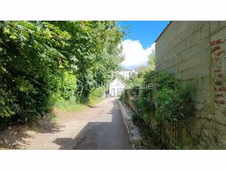 à vendre – ancienne longère de 105 m² sur 966 m² de terrain – secteur recherché de saint-l