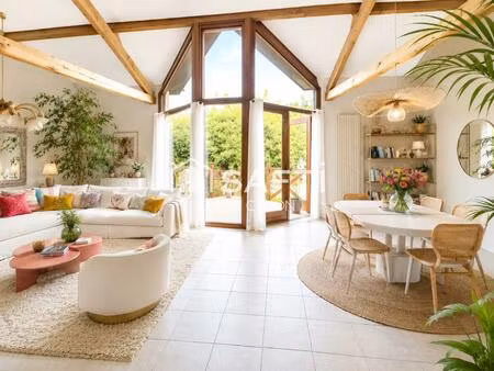 maison familiale avec studio indépendant de 35 m²