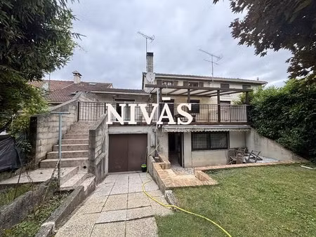 propriété familiale avec dépendances et studio indépendant - montmagny