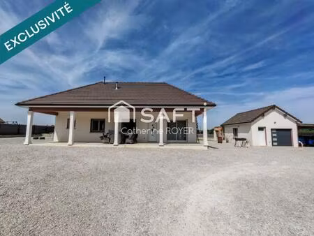 maison contemporaine de plain-pied. prestations de qualité