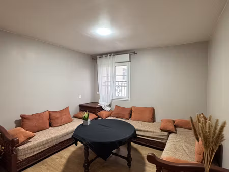maison avec fort potentiel locatif à saint-denis