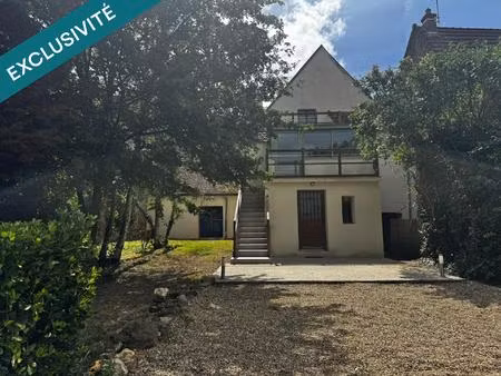 maison en pierres avec jolie vue