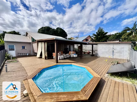 saint pierre 97410 - villa f4 entretenue et lumineuse -vue d