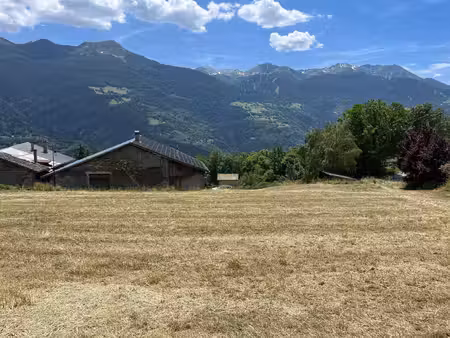213 € / m2 terrain viabilisé versant du soleil