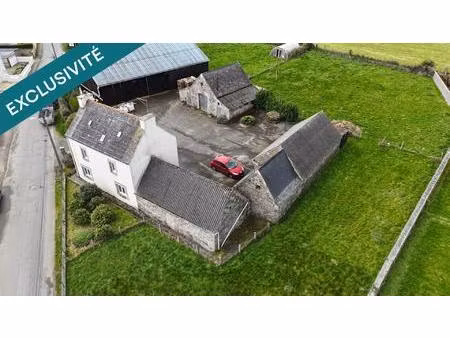 rare. beau terrain constructible au coeur du bourg