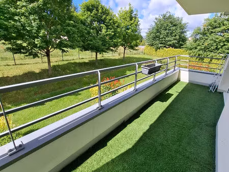 appartement t2 meublé à louer à bréal-sous-montfort - lumineux - balcon