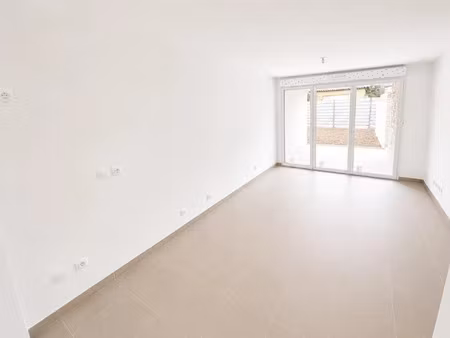 location appartement 2 pièces 43.71 m² à cogolin (83310)  840 €
