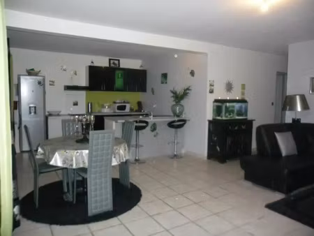 location appartement 3 pièces 72 m² à euzet (30360)  710 €