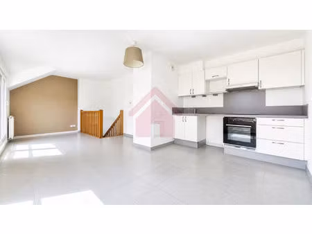 appartement 2 pièces 50 m² avec terrasse & cave - rambouillet