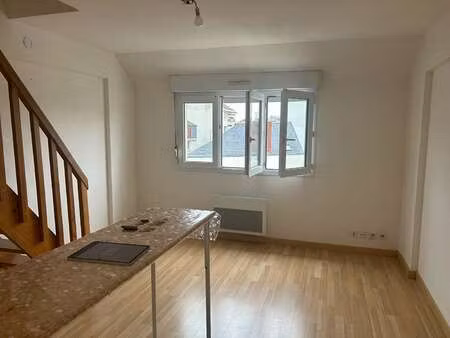 location appartement 2 pièces à angers (49000) : à louer 2 pièces / 33m² angers