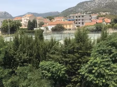 location appartement 3 pièces 75 m² à toulon (83000)  795 €