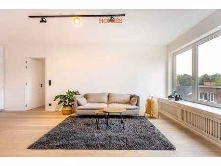 2-slaapkamerappartement met terras en autostaanplaats