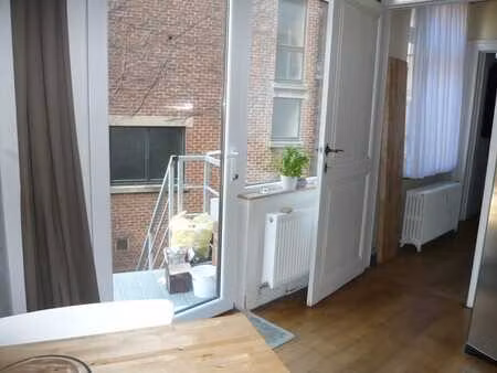 apt. 1 chambre - palais des congrès - médiacité - gare tgv