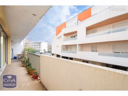 particulier  vends 3 pièces quartier père soulas