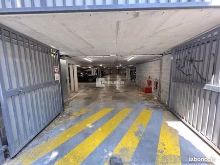 parking 12 m² lille